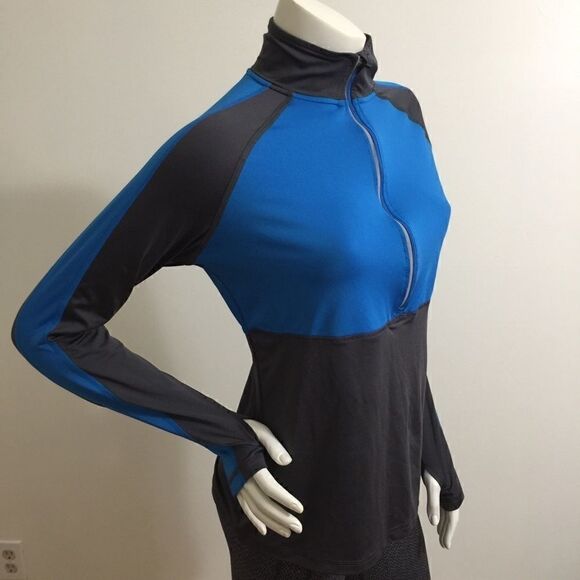 Reebok Performance thumb hole pull over! - Picture 2 of 7